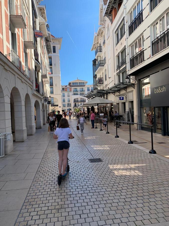 Le Central Plage - Commerce - Marche A 2 Pas Arcachon Exterior photo