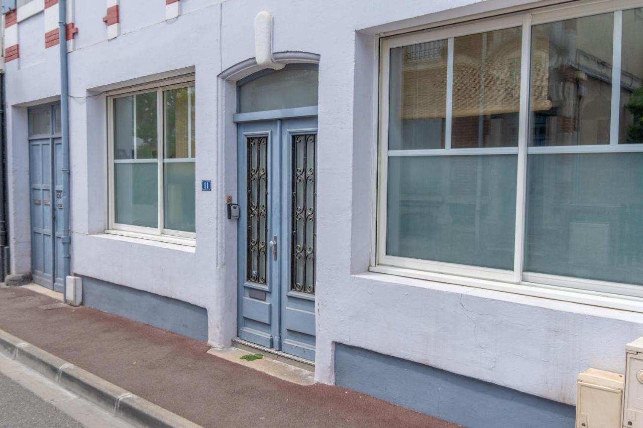 Le Central Plage - Commerce - Marche A 2 Pas Arcachon Exterior photo
